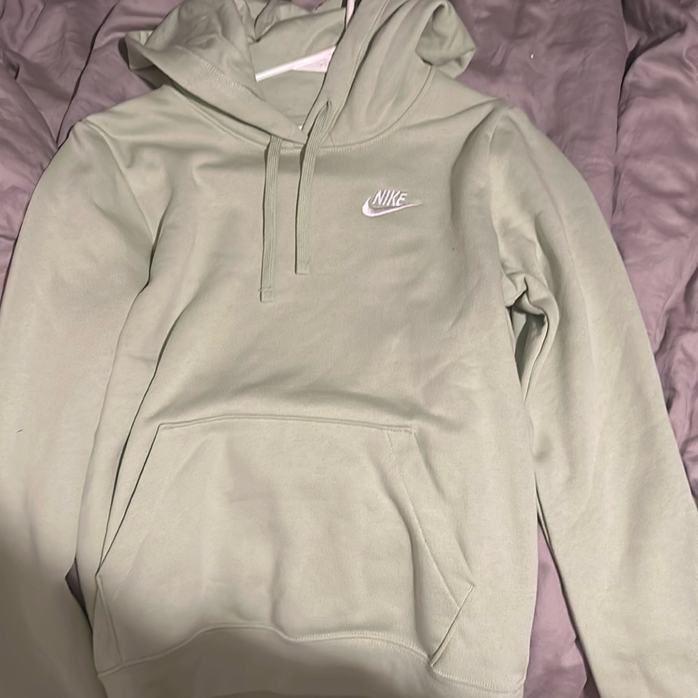 green nike hoodie BRAND NEW